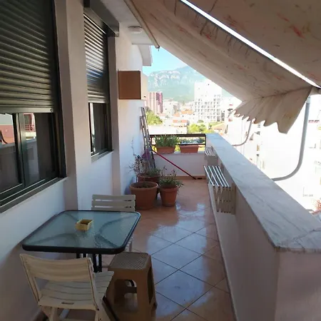 Alba 2 * Tirana